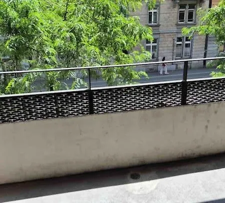Apartment Center In The Heart Of Berta Zurich